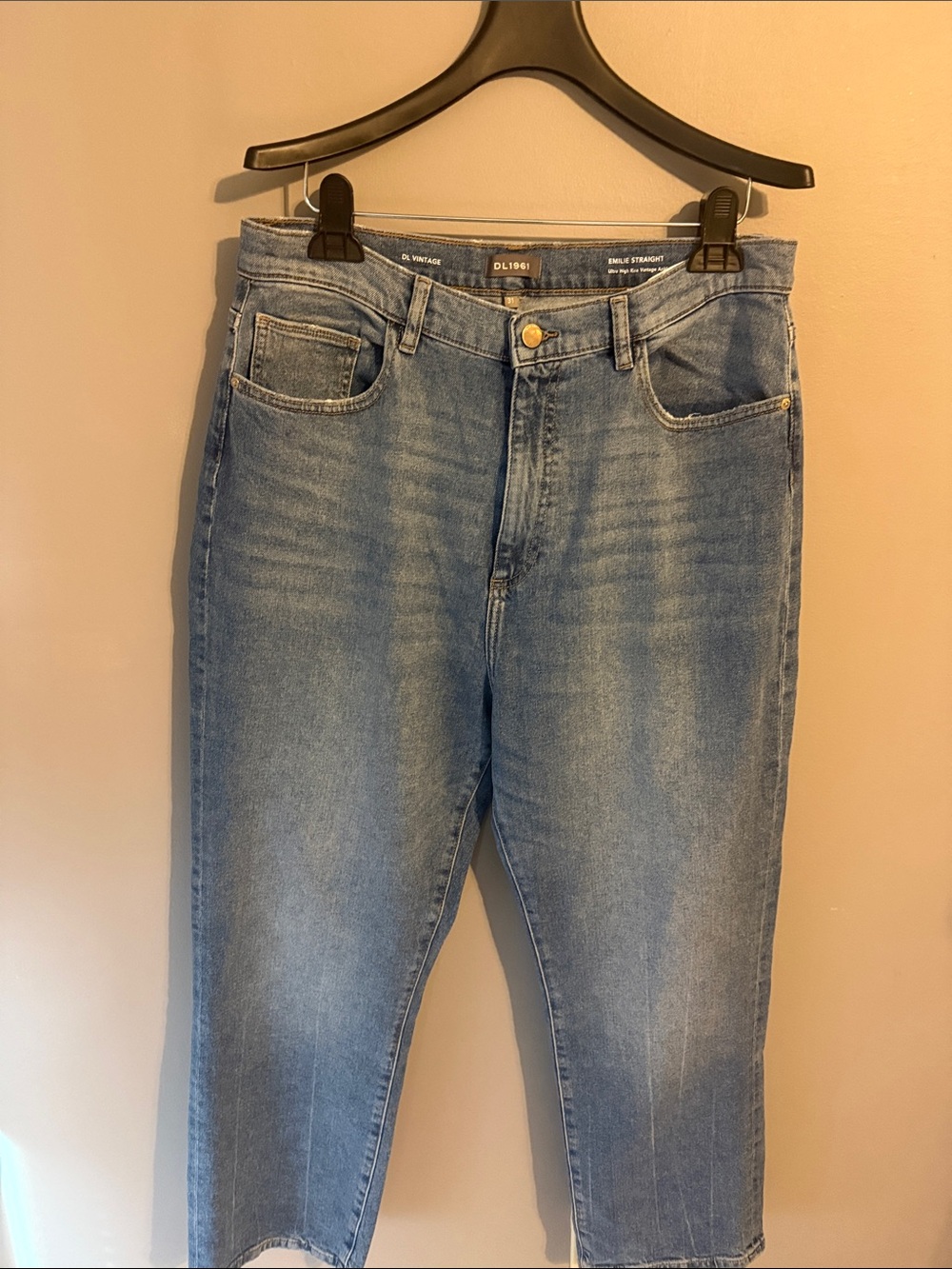 DL1961 Emilie Straight Ultra High Rise Vintage Ankle Jeans.  Size 31